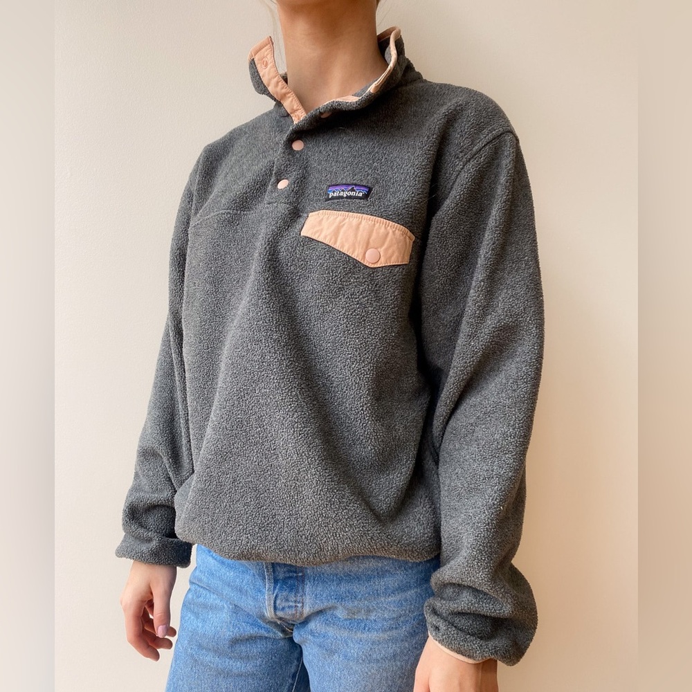 Patagonia Gray Fleece Pullover with Peach Accents